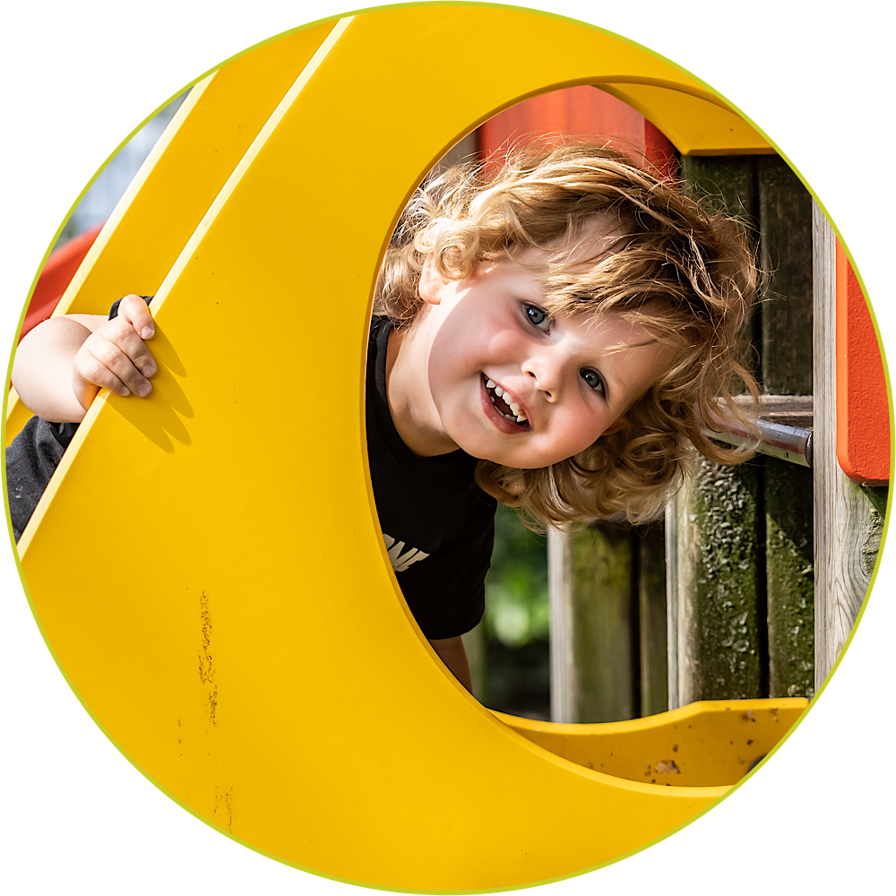Buitenspelen bij kinderopvang in Aarle-Rixtel Buitenspelen bij kinderopvang in Aarle-Rixtel